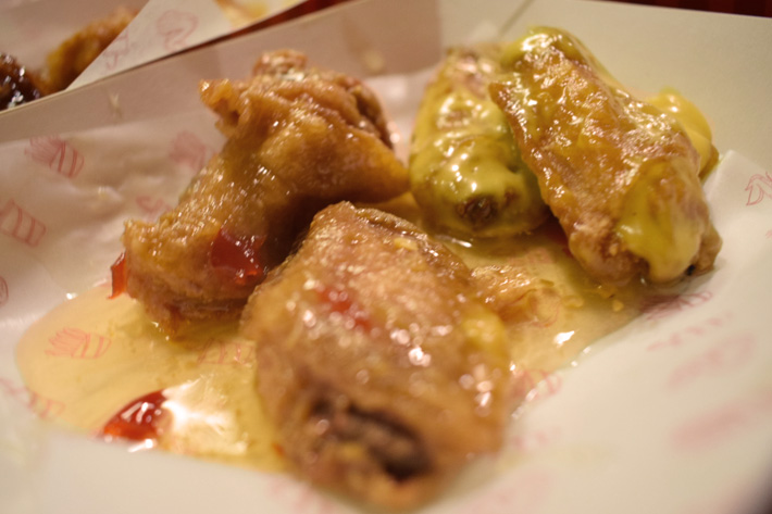 Sweet Thai Chili and Honey Mustard Chicken Wings | foodpanda Magazine